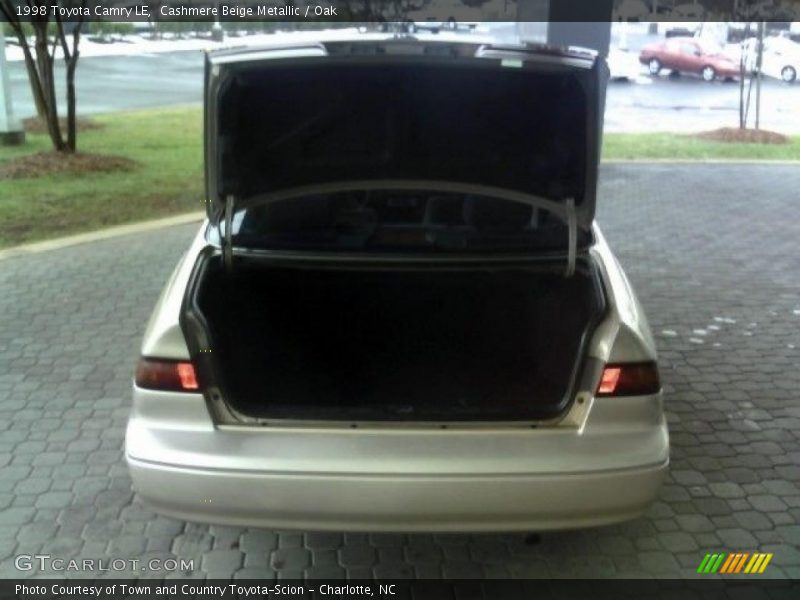 Cashmere Beige Metallic / Oak 1998 Toyota Camry LE