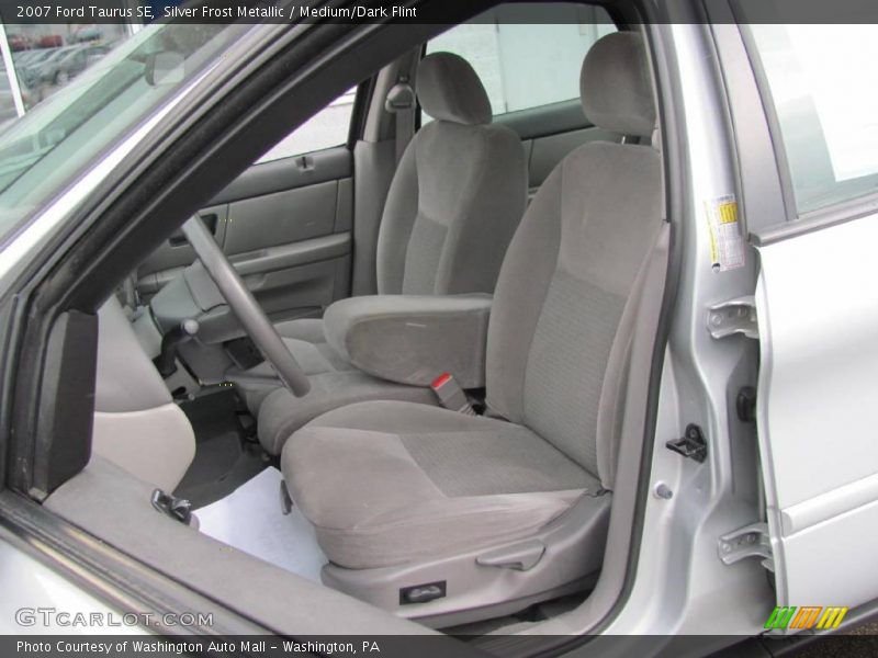 Silver Frost Metallic / Medium/Dark Flint 2007 Ford Taurus SE