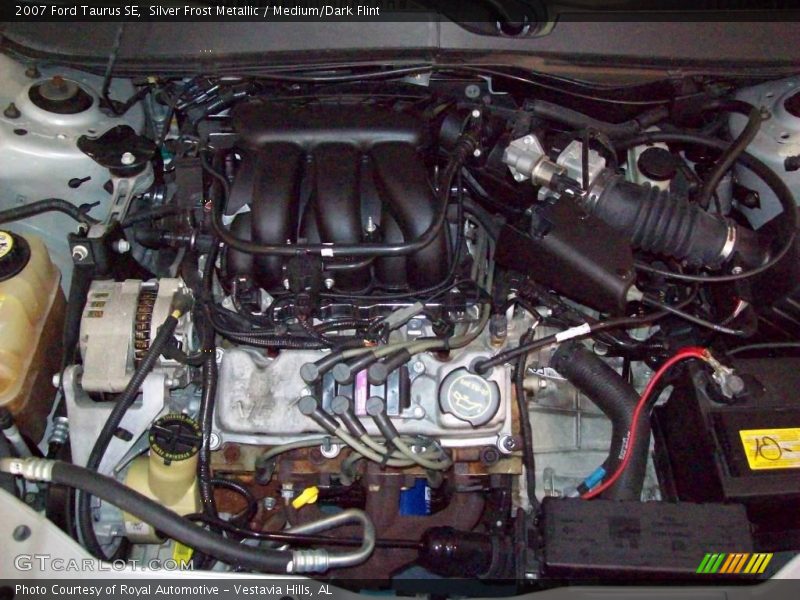Silver Frost Metallic / Medium/Dark Flint 2007 Ford Taurus SE