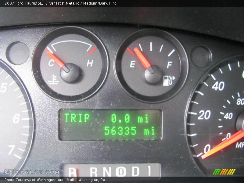 Silver Frost Metallic / Medium/Dark Flint 2007 Ford Taurus SE