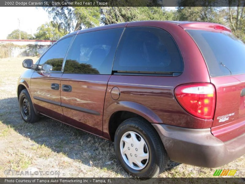 Dark Garnet Red Pearl / Taupe 2002 Dodge Caravan SE