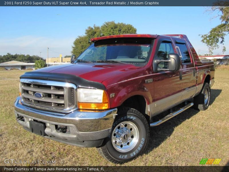 Toreador Red Metallic / Medium Graphite 2001 Ford F250 Super Duty XLT Super Crew 4x4