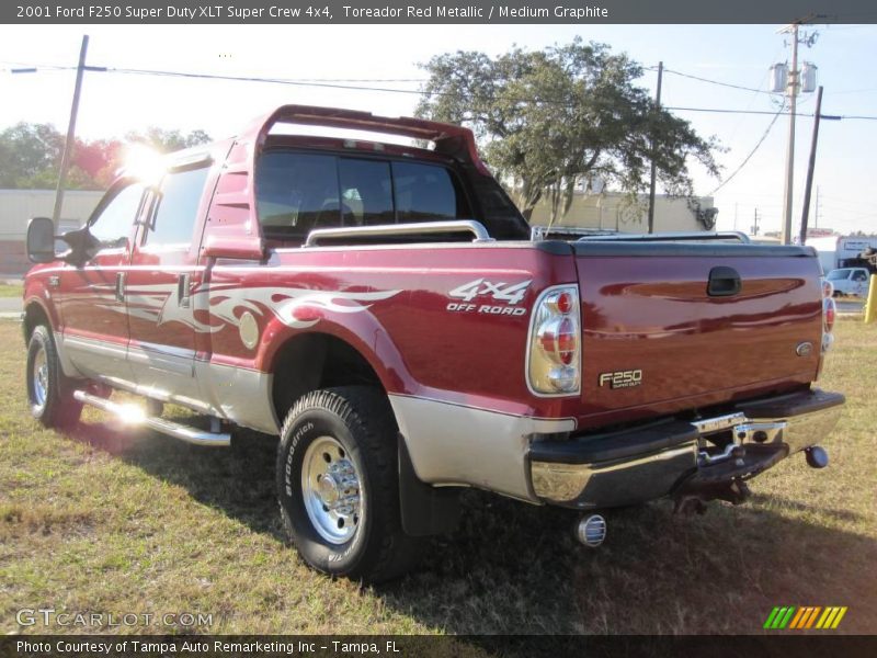 Toreador Red Metallic / Medium Graphite 2001 Ford F250 Super Duty XLT Super Crew 4x4