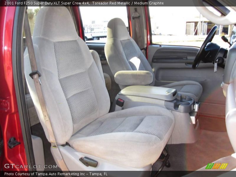 Toreador Red Metallic / Medium Graphite 2001 Ford F250 Super Duty XLT Super Crew 4x4