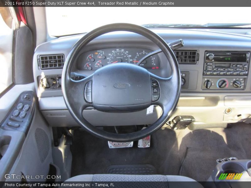 Toreador Red Metallic / Medium Graphite 2001 Ford F250 Super Duty XLT Super Crew 4x4