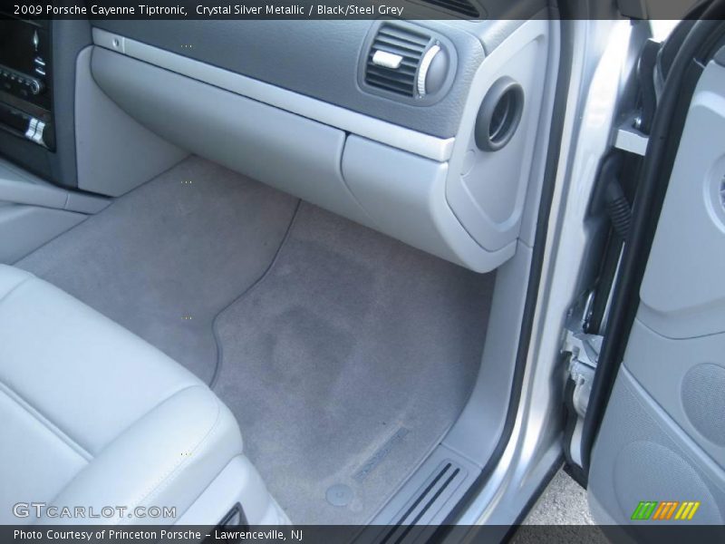 Crystal Silver Metallic / Black/Steel Grey 2009 Porsche Cayenne Tiptronic