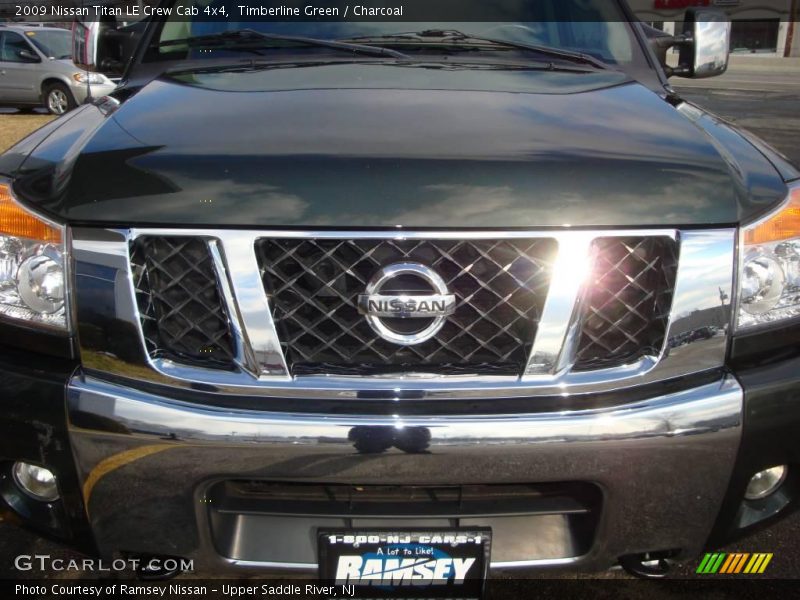 Timberline Green / Charcoal 2009 Nissan Titan LE Crew Cab 4x4