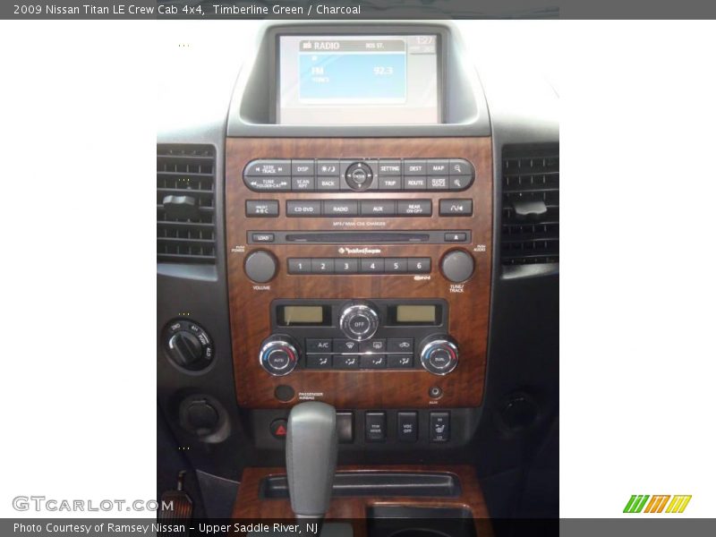 Timberline Green / Charcoal 2009 Nissan Titan LE Crew Cab 4x4
