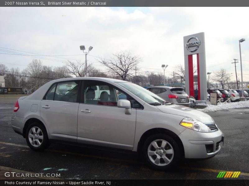 Brilliant Silver Metallic / Charcoal 2007 Nissan Versa SL