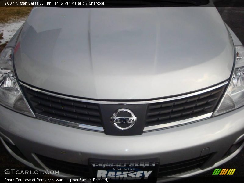 Brilliant Silver Metallic / Charcoal 2007 Nissan Versa SL