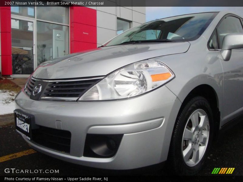 Brilliant Silver Metallic / Charcoal 2007 Nissan Versa SL