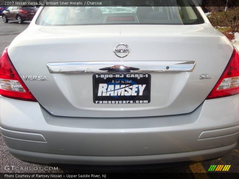 Brilliant Silver Metallic / Charcoal 2007 Nissan Versa SL