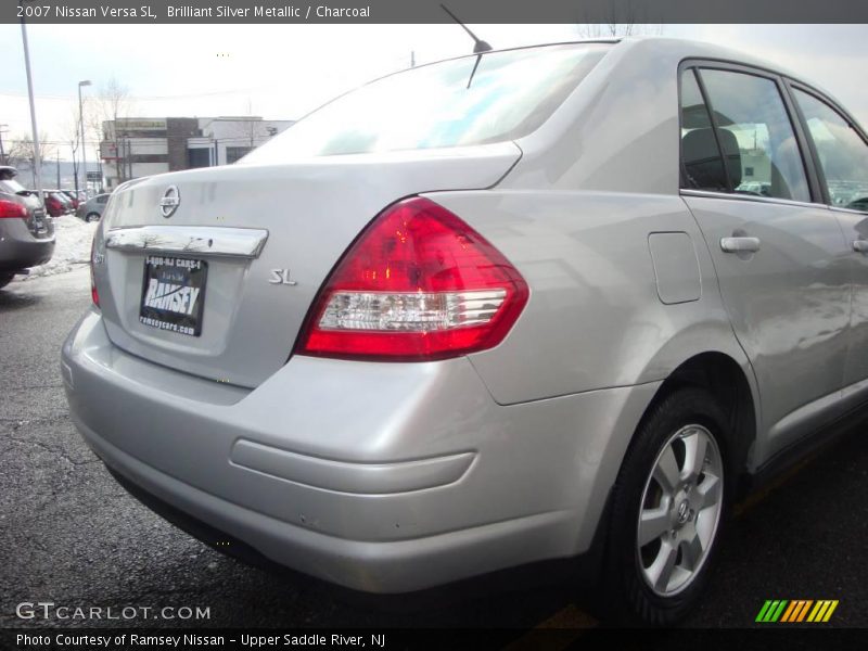 Brilliant Silver Metallic / Charcoal 2007 Nissan Versa SL