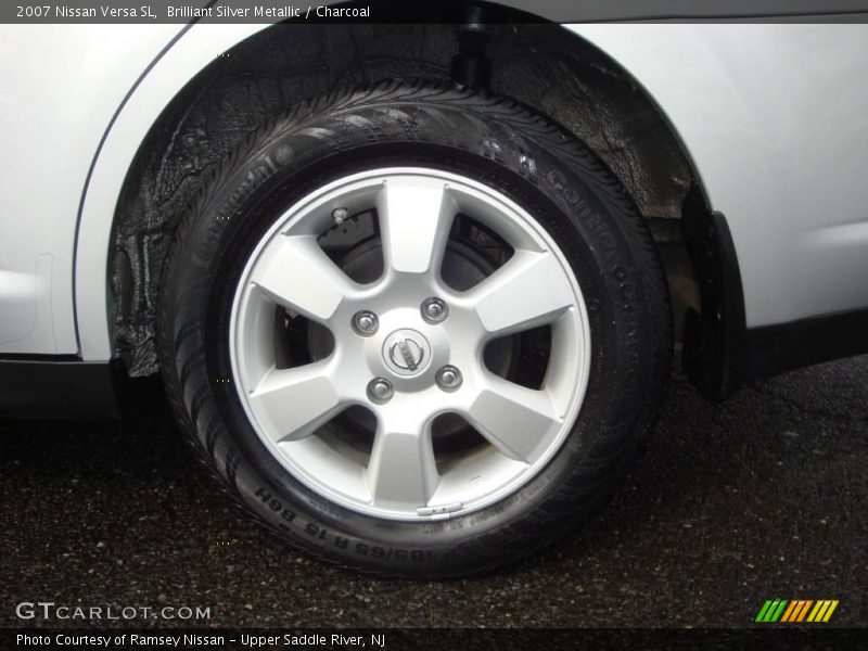 Brilliant Silver Metallic / Charcoal 2007 Nissan Versa SL