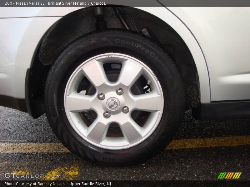 Brilliant Silver Metallic / Charcoal 2007 Nissan Versa SL