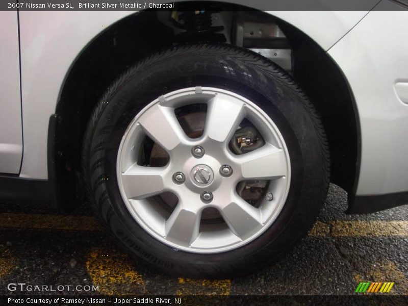 Brilliant Silver Metallic / Charcoal 2007 Nissan Versa SL
