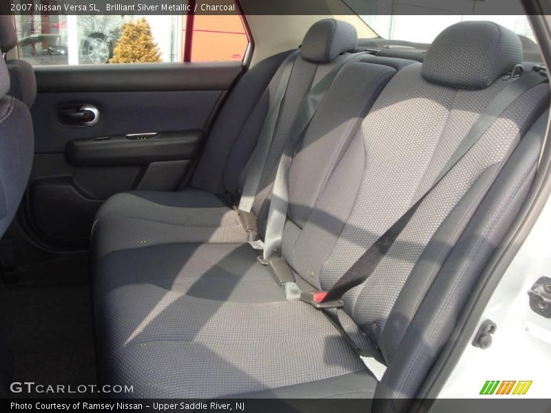 Brilliant Silver Metallic / Charcoal 2007 Nissan Versa SL