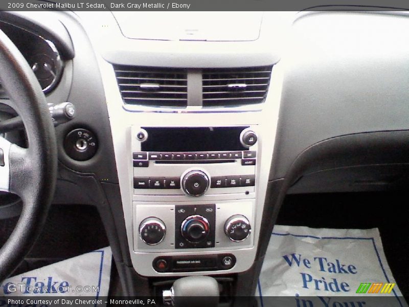 Dark Gray Metallic / Ebony 2009 Chevrolet Malibu LT Sedan