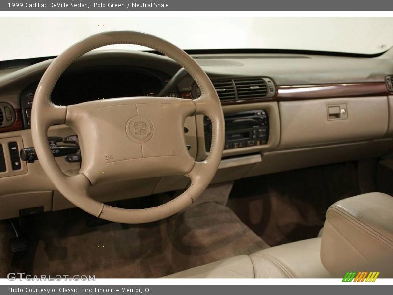 Polo Green / Neutral Shale 1999 Cadillac DeVille Sedan