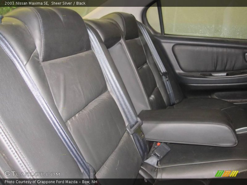 Sheer Silver / Black 2003 Nissan Maxima SE