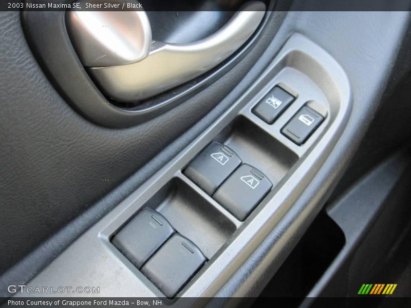 Sheer Silver / Black 2003 Nissan Maxima SE