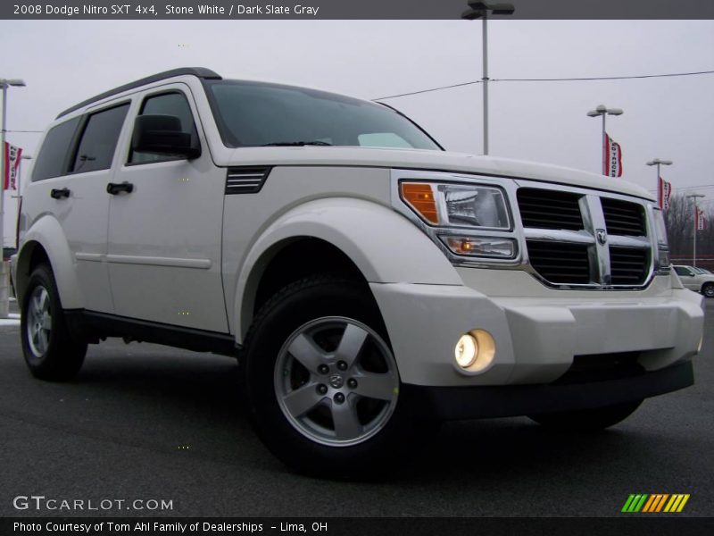 Stone White / Dark Slate Gray 2008 Dodge Nitro SXT 4x4