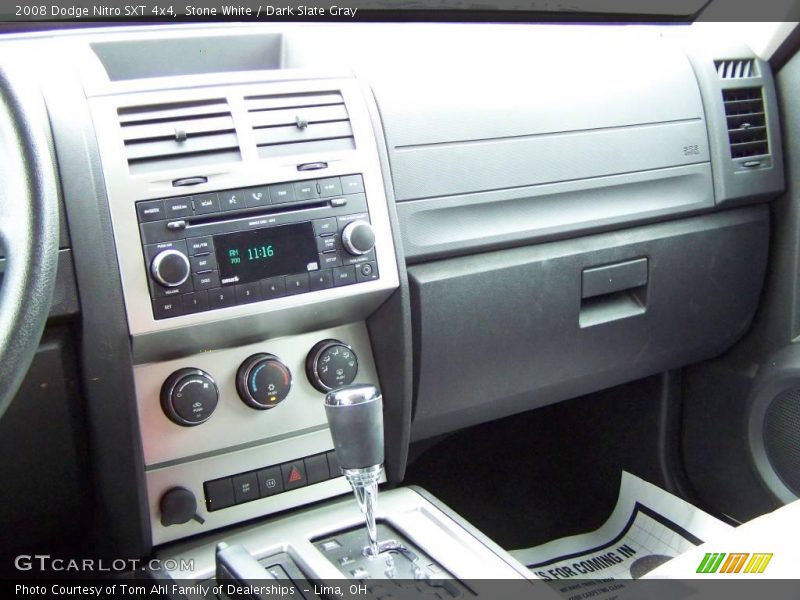 Stone White / Dark Slate Gray 2008 Dodge Nitro SXT 4x4