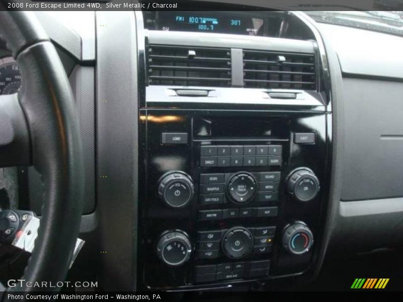 Silver Metallic / Charcoal 2008 Ford Escape Limited 4WD