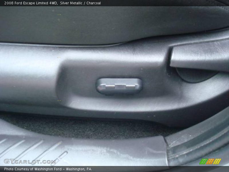 Silver Metallic / Charcoal 2008 Ford Escape Limited 4WD