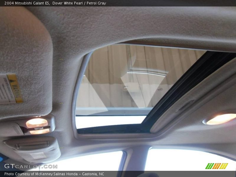 Dover White Pearl / Petrol Gray 2004 Mitsubishi Galant ES