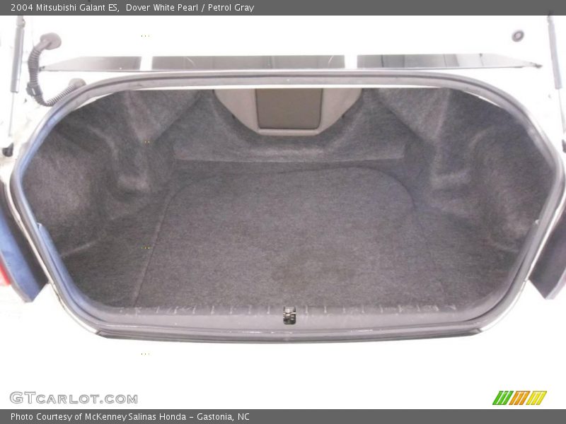 Dover White Pearl / Petrol Gray 2004 Mitsubishi Galant ES