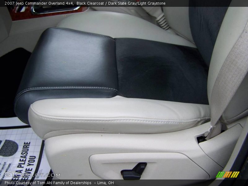 Black Clearcoat / Dark Slate Gray/Light Graystone 2007 Jeep Commander Overland 4x4