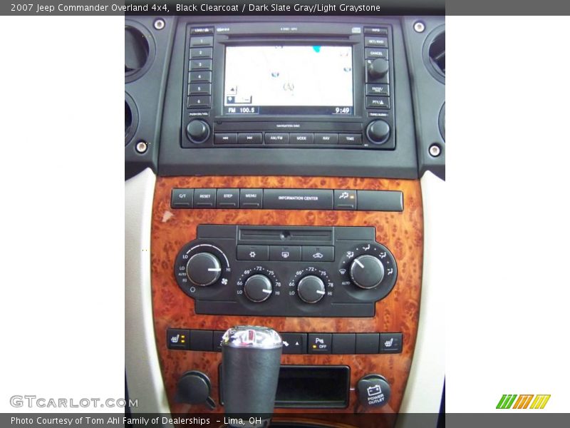 Black Clearcoat / Dark Slate Gray/Light Graystone 2007 Jeep Commander Overland 4x4