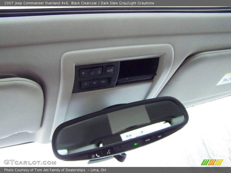 Black Clearcoat / Dark Slate Gray/Light Graystone 2007 Jeep Commander Overland 4x4