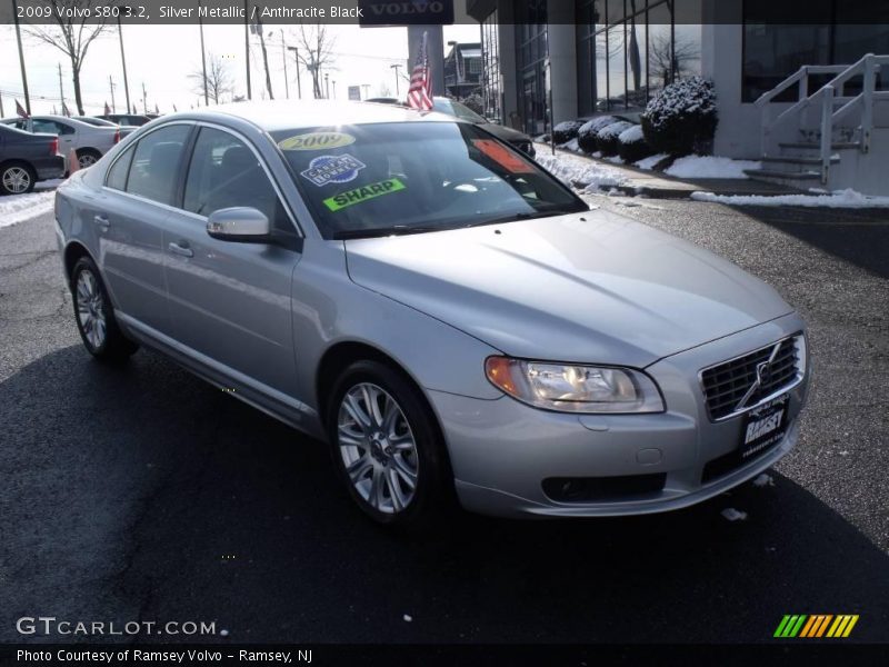 Silver Metallic / Anthracite Black 2009 Volvo S80 3.2
