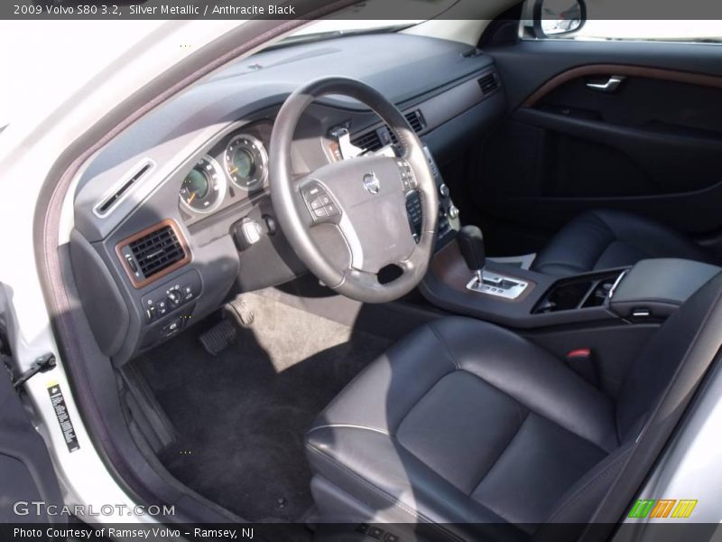 Silver Metallic / Anthracite Black 2009 Volvo S80 3.2