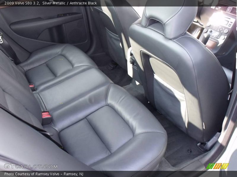 Silver Metallic / Anthracite Black 2009 Volvo S80 3.2