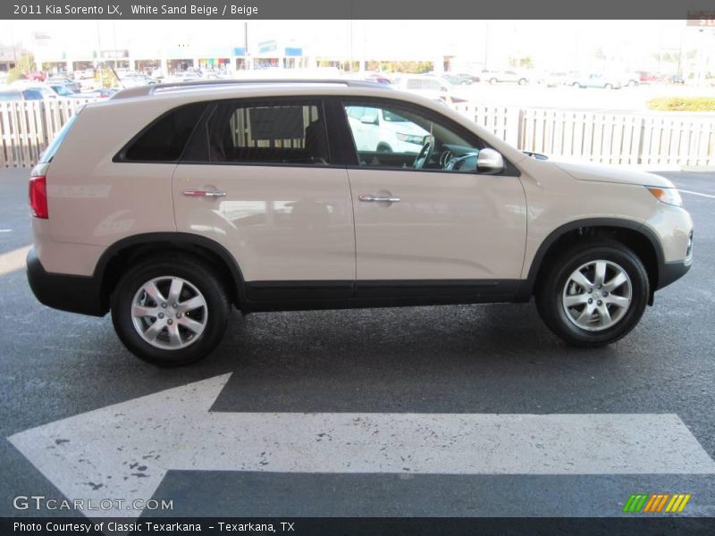 White Sand Beige / Beige 2011 Kia Sorento LX