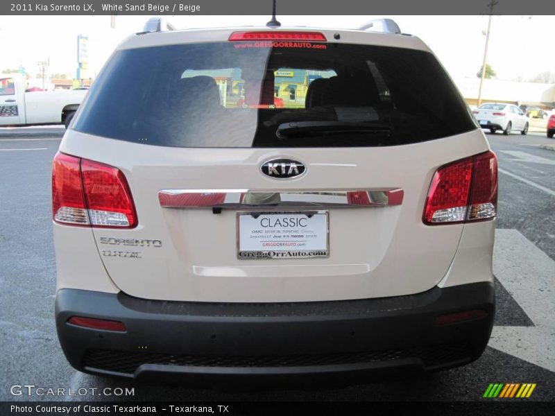 White Sand Beige / Beige 2011 Kia Sorento LX