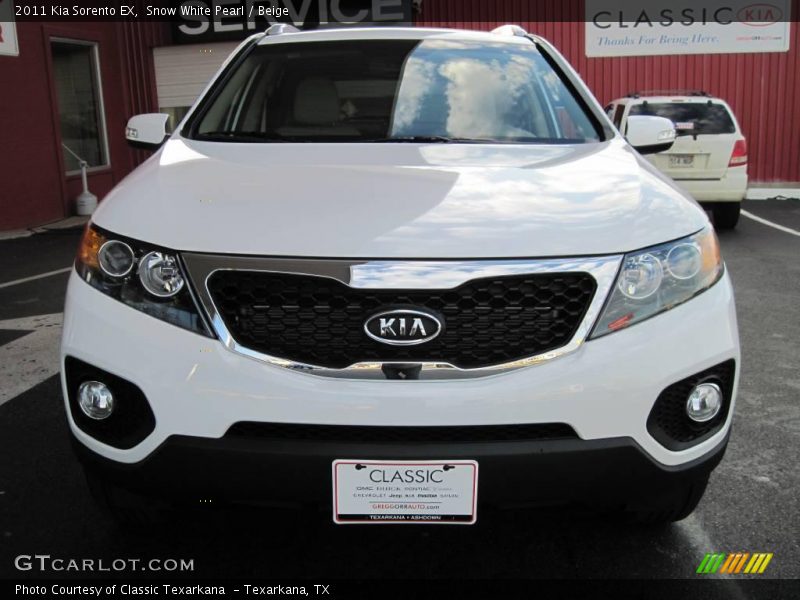 Snow White Pearl / Beige 2011 Kia Sorento EX
