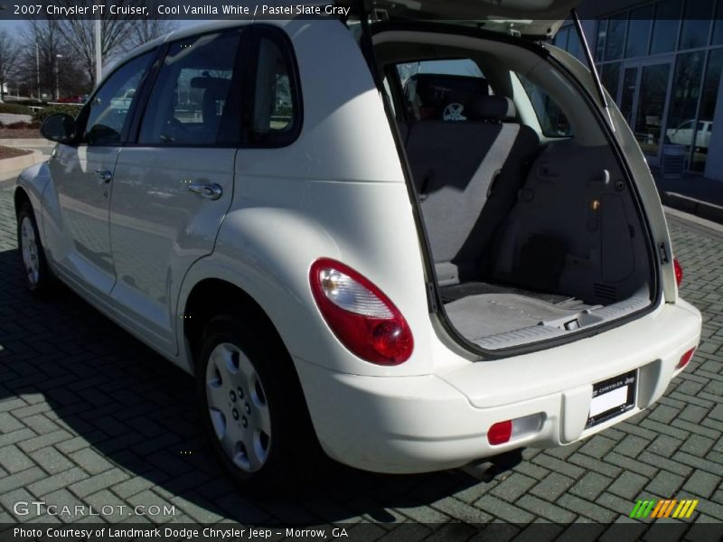 Cool Vanilla White / Pastel Slate Gray 2007 Chrysler PT Cruiser