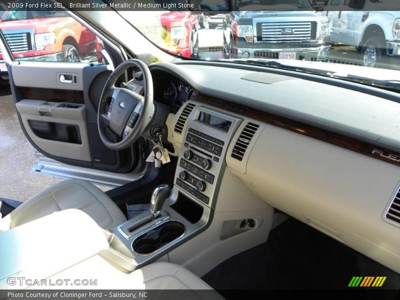 Brilliant Silver Metallic / Medium Light Stone 2009 Ford Flex SEL