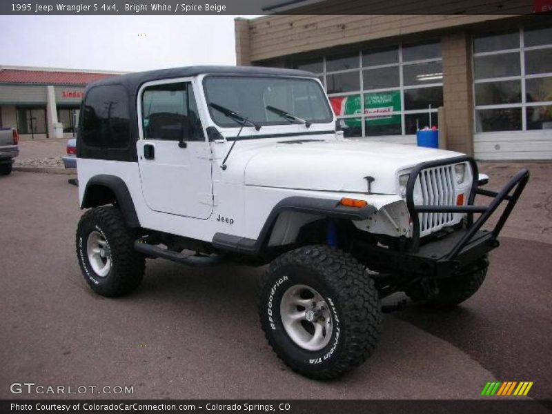 Bright White / Spice Beige 1995 Jeep Wrangler S 4x4