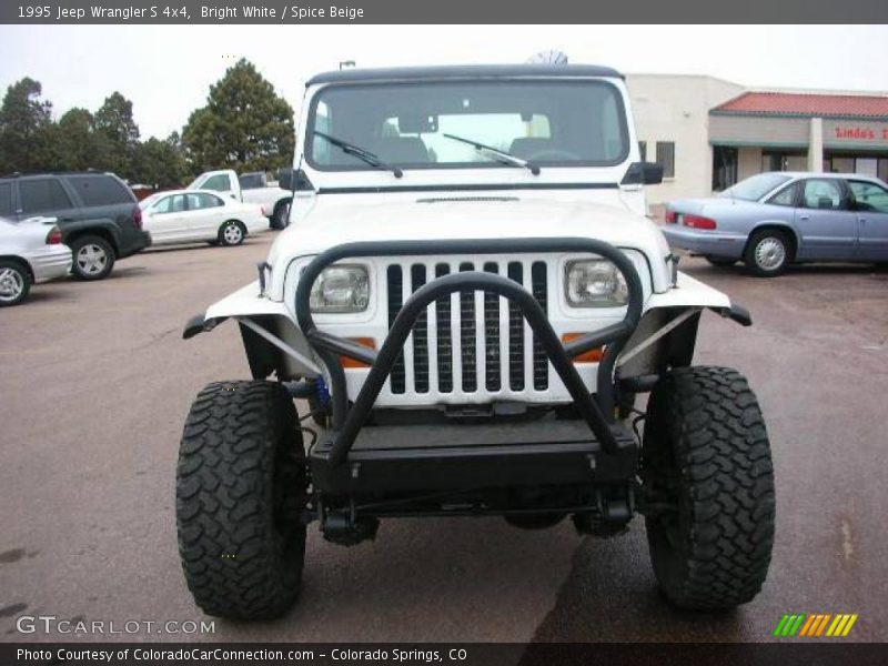 Bright White / Spice Beige 1995 Jeep Wrangler S 4x4