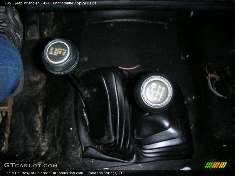 Bright White / Spice Beige 1995 Jeep Wrangler S 4x4