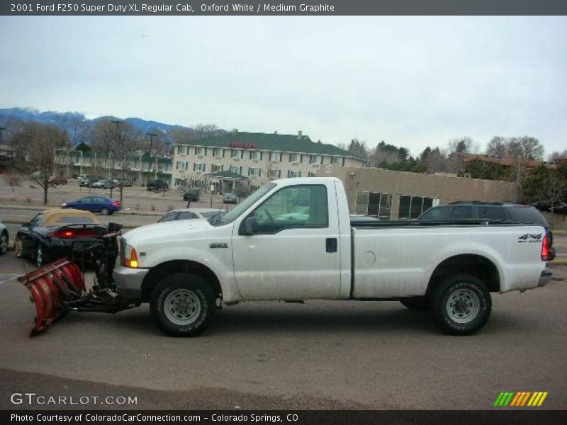 Oxford White / Medium Graphite 2001 Ford F250 Super Duty XL Regular Cab