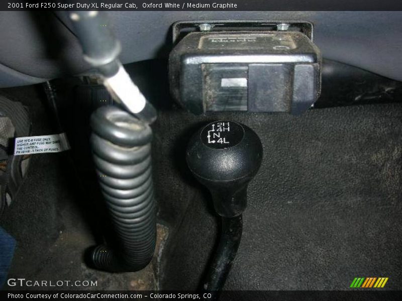 Oxford White / Medium Graphite 2001 Ford F250 Super Duty XL Regular Cab