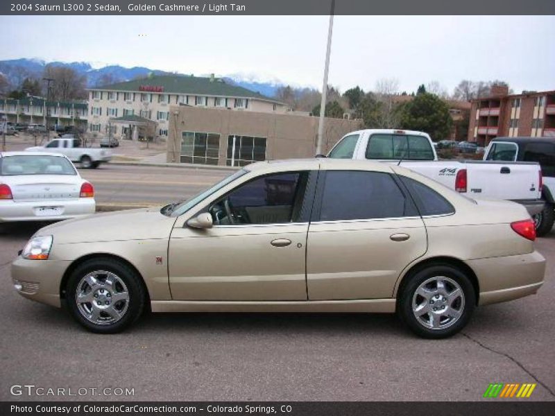 Golden Cashmere / Light Tan 2004 Saturn L300 2 Sedan