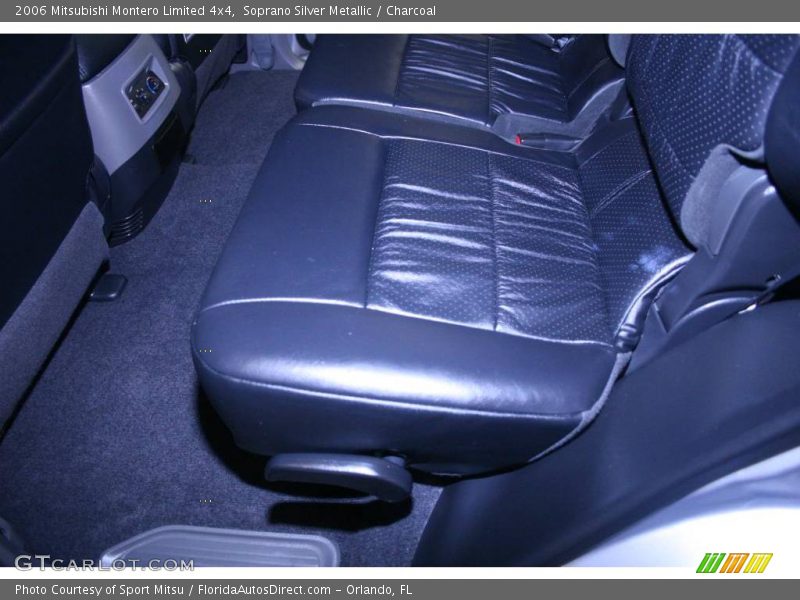 Soprano Silver Metallic / Charcoal 2006 Mitsubishi Montero Limited 4x4