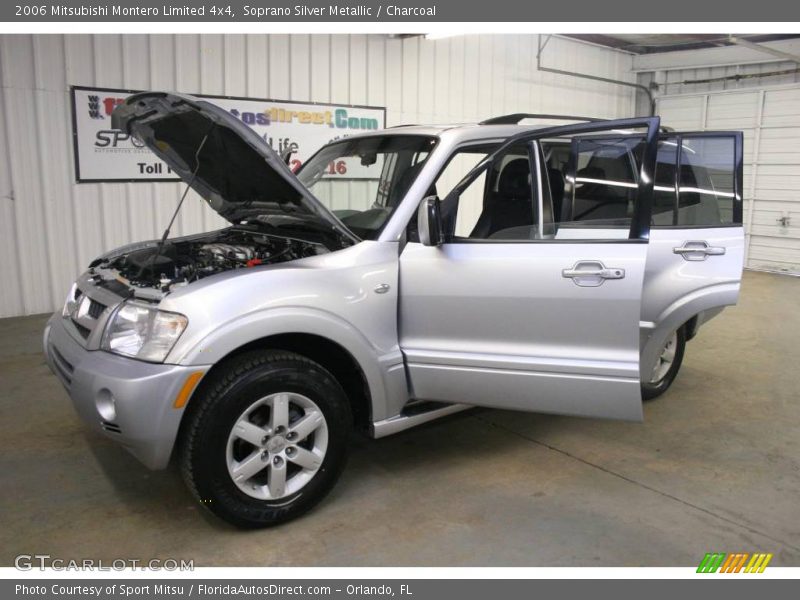 Soprano Silver Metallic / Charcoal 2006 Mitsubishi Montero Limited 4x4